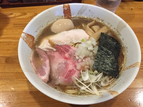「煮干しラーメン（大）＆味玉（100円）」@麺屋 ひな多の写真