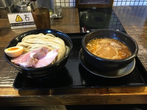 「つけめん大盛トッピング低温レアチャーシュー」@中華そば ことぶきやの写真