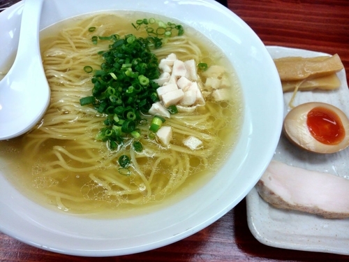 「（限定）鶏と白醤油そば 800円」@麺や 睡蓮の写真