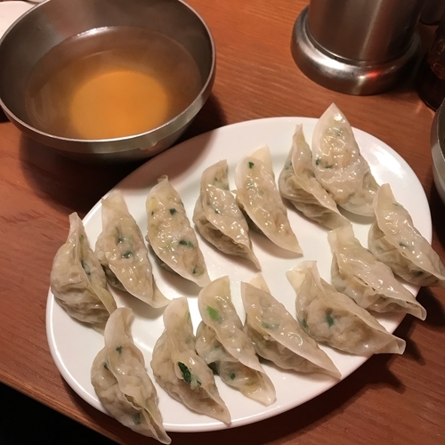 「高知名物屋台餃子　水餃子　にんにく有」@えびすの安兵衛の写真