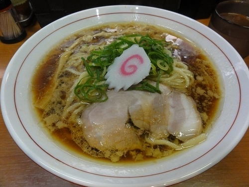 「中華そば690円　大盛無料」@横浜中華そば 維新商店の写真