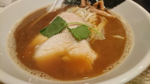 「烏賊干鶏白湯醤油」@新橋 纏の写真