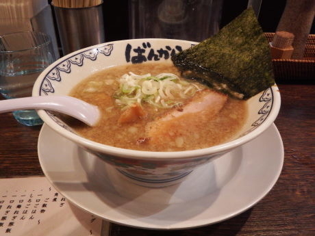 「ばんから　小」@東京豚骨拉麺 ばんから 池袋本店の写真