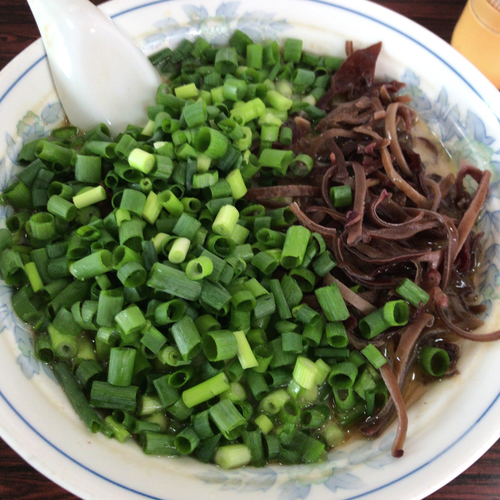 「豚骨ラーメン（並盛）700円」@熊本ラーメン みち丸の写真