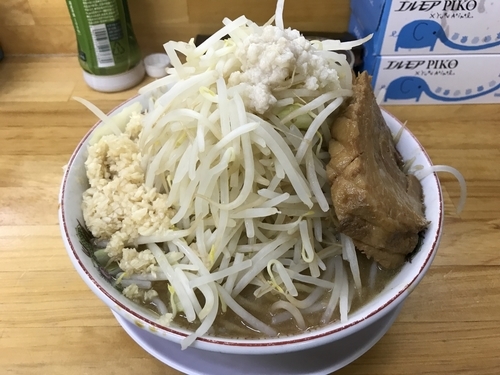 「ラーメン大 300g ニンニク増し ヤサイ増し増し」@ラーメン 龍郎の写真