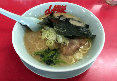 「醤油ラーメン（630円）」@山岡家 越谷レイクタウン店の写真