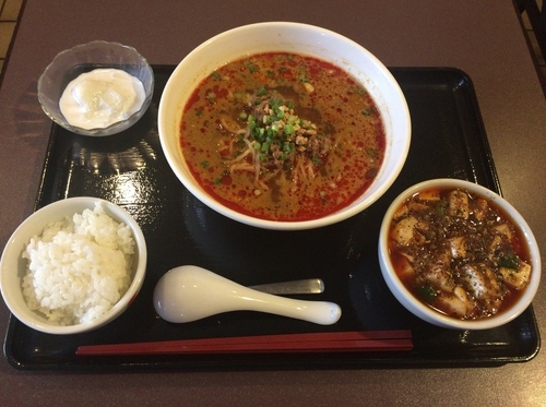 「四川セット 担々麺と正宗麻婆豆腐 ¥900」@香宮の写真