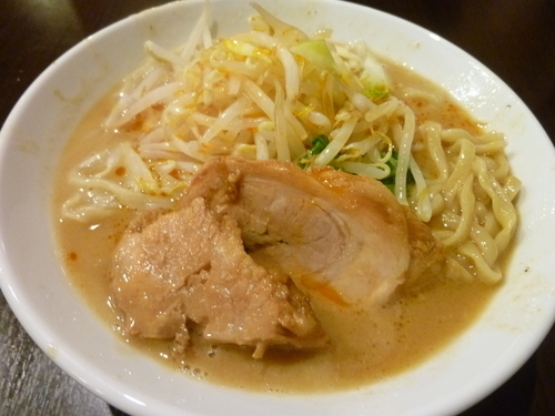 「ミニらーめん（麺少なめ、野菜少なめ、ラー油）」@ちばから 渋谷道玄坂店の写真