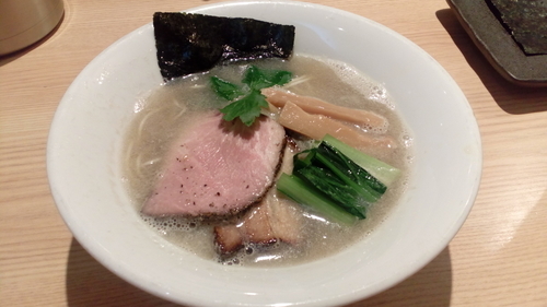 「塩にぼっくす（800円）」@煮干し中華そば 一燈の写真