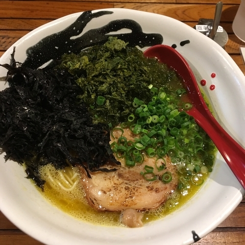 「塩らーめん」@麺臣 とらとはとの写真