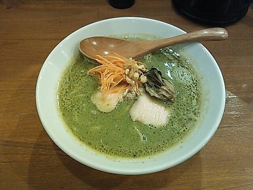 「ほうれん草と牡蠣のスープヌードル」@鶏ポタラーメン THANK お茶の水の写真