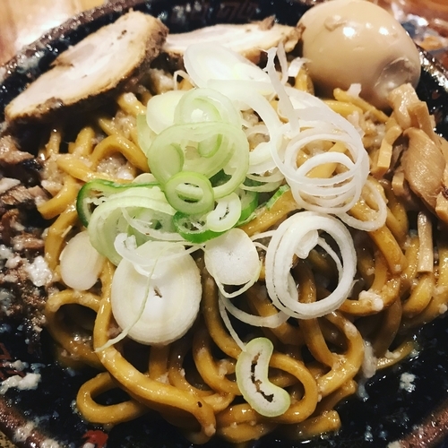 「爆盛油脂麺（880円）」@らーめん 平太周 味庵の写真