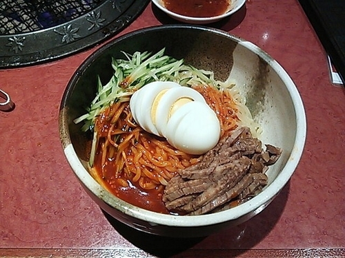 「冷やし辛味噌麺」@本とさやの写真