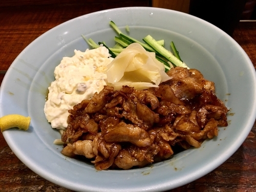 「すごい冷やし中華 200g ¥950」@立川マシマシの写真