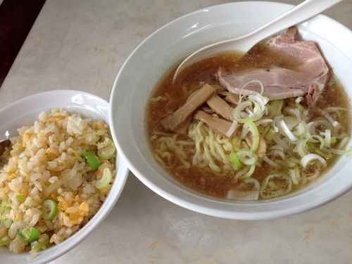 「ラーメン＋半チャーハン」@中華料理 喜利来の写真