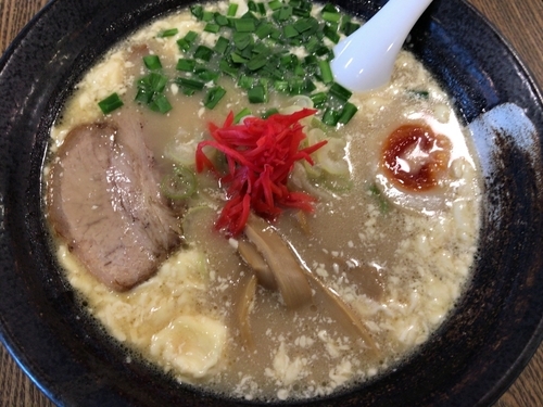 「マヨ豚骨麺790円」@麺みの作 本店の写真