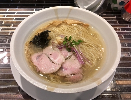 「汐そば 大盛」@noodles kitchen GUNNERS 新丸子店の写真