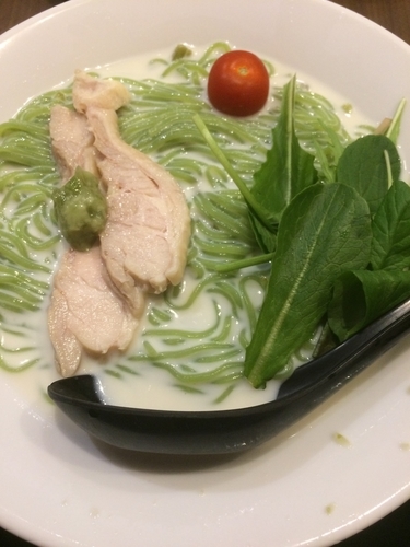 「冷やしワサビ白湯ラーメン」@釜炊きとんこつ 品川製麺所 新宿2丁目店の写真