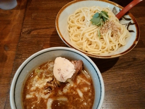 「醤油アイスとチーズの濃厚つけ麺」@ラーメンアキラの写真