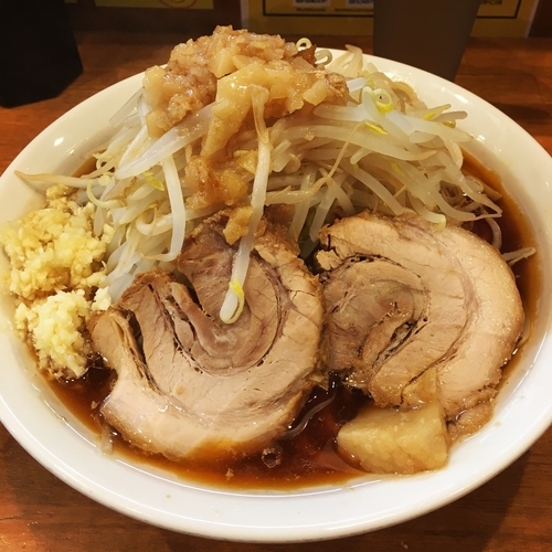 「豚道場ブラックラーメン大盛」@麺屋豚道場の写真