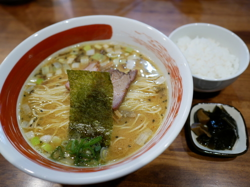「味噌そば＋サービスライス」@麺屋 悠の写真