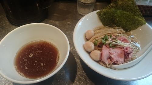 「昆布水つけめん　うずら」@さんじの写真