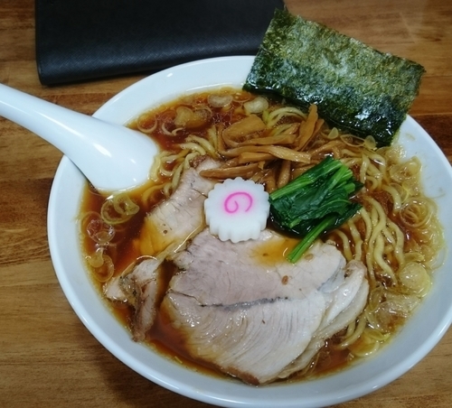 「しょうゆらーめん 750円」@オランダ軒の写真