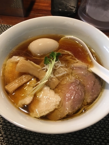 「鶏そば+味玉」@らぁ麺 やまぐちの写真