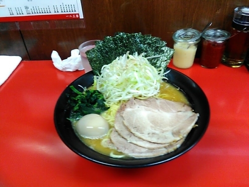 「得とくらーめん」@横浜家系  一二三家の写真