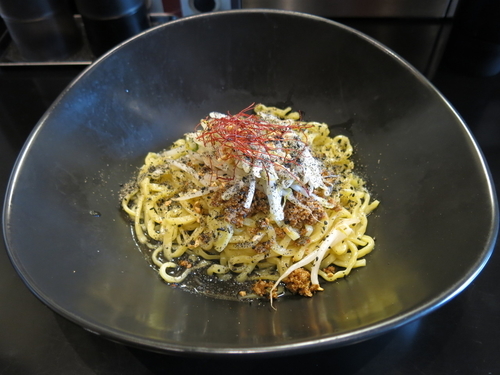 「汁なし黒担担麺(麺大盛り)：780円」@金蠍の写真