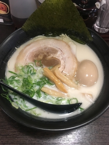 「ラーメン」@元祖博多 中州屋台ラーメン 一竜 池袋東口駅前店の写真