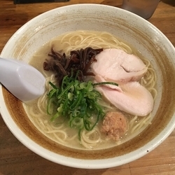 鶏白湯そば（あっさり塩味）690円