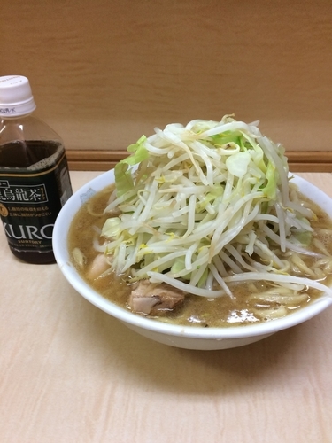 「ラーメン小 アブラ少な目、麺硬め」@ラーメン二郎 京成大久保店の写真