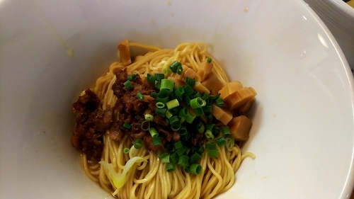 「追い玉(黒)＋鶏塩＋味玉」@麺蔵 あつおの写真