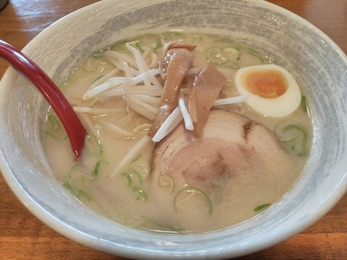 「豚骨ラーメン」@鑫盛の写真