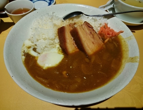 「豚角煮カレー　1290円」@新世界菜館の写真