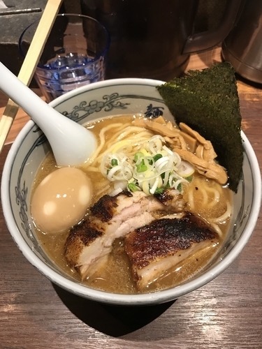 「神山らー麺大盛」@麺屋武蔵 神山の写真