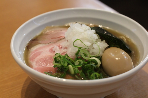 「煮干強者（塩）+味玉」@喜元門 ひたち野牛久店の写真