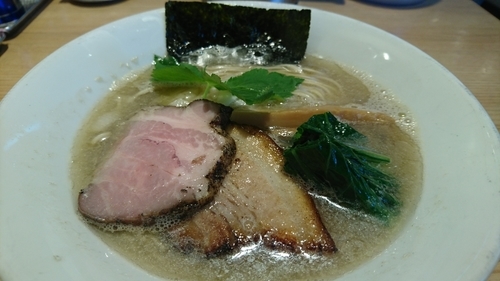 「【限定】塩にぼっくす＋牡蠣の和え玉 ￥ 1100」@煮干し中華そば 一燈の写真