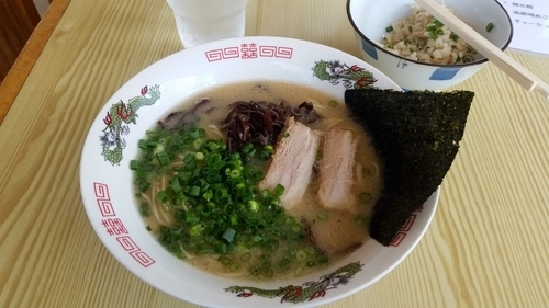 「とんこつラーメン」@牛久豚骨 匠スープの写真