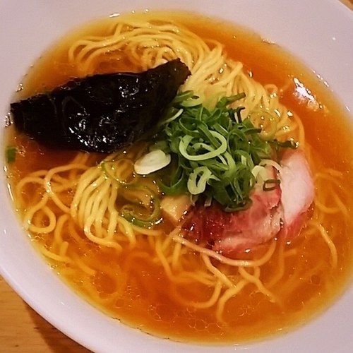 「支那そば（白黒MIX）700円他」@支那そば 大和 稲荷町本店の写真