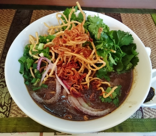 「ブラックカオソーイ　950円」@タイレストラン JIMJUMの写真