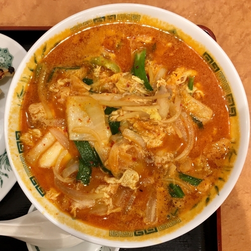 「【期間限定】チゲ味噌ラーメン餃子セット770円」@日高屋 キュービックプラザ新横浜店の写真