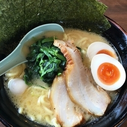 吟特ラーメン+海苔