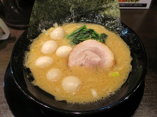 「ラーメン ６８０円 ※多め/普通/やわ うずら１００円」@横浜家系ラーメン 太田商店の写真