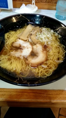 「醤油ラーメン」@麺や 新のすけの写真