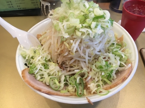 「醤油らーめん もやし」@超ごってり麺 ごっつ 秋葉原店の写真