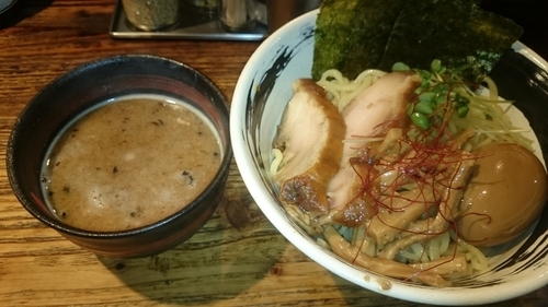 「つけそば(720円)大盛り無料+半熟玉子(100円)」@麺場 浜虎 横浜店の写真