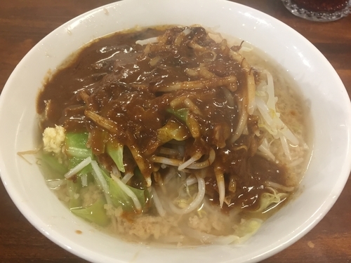 「ラーメンカレー・麺半分（900円）」@ラーメン凛 砂町店の写真