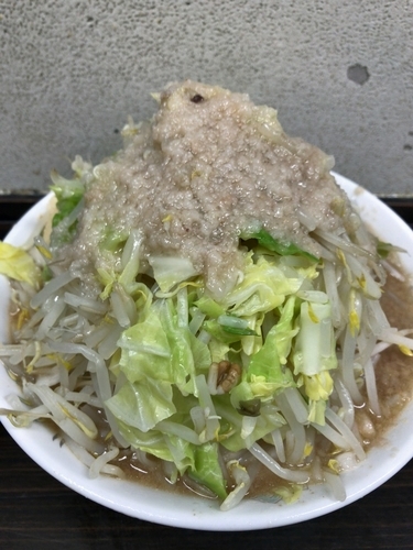 「61ラーメン ヤサイアブラタマネギニンニク 味玉」@らーめん虎丸の写真